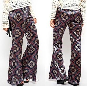 Band of Gypsies Stretch Flare Pull on Velvet Pants Size S Navy & Burgundy